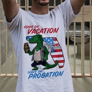 Florida T Shirt Funny Florida Vacation Shirt for Men Women Vintage Flo rida Alligator Souvenir Tee Miami Daytona Retro Graphic Tee