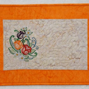 Placemats with napkins, spring flowers, bright colors