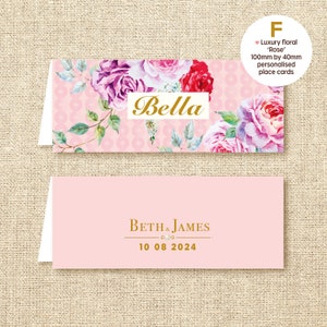 Bruiloft plaatsnamen | Bruiloft tabel plaats naamkaartjes | Minimale bruiloft tafel decor | Bruiloft tabel Floral couverts | Zitplaatsenplan