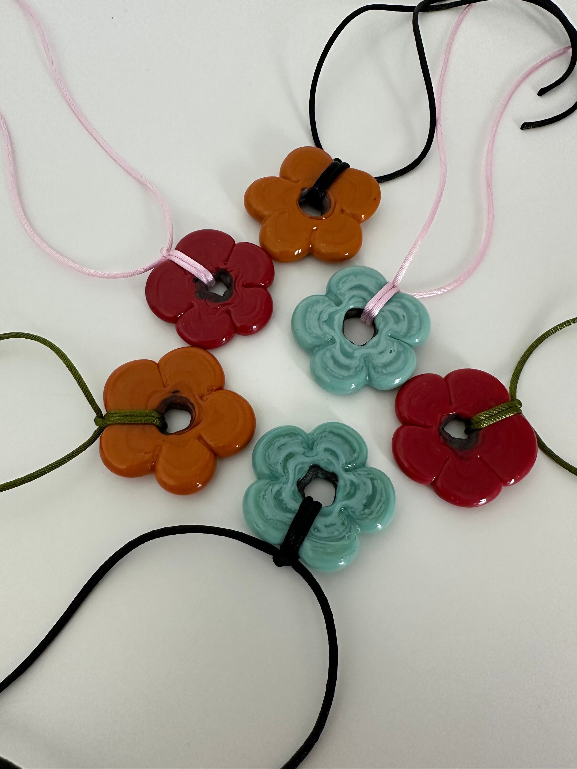 Chunky Glass Flower Pendant Necklace Etsy