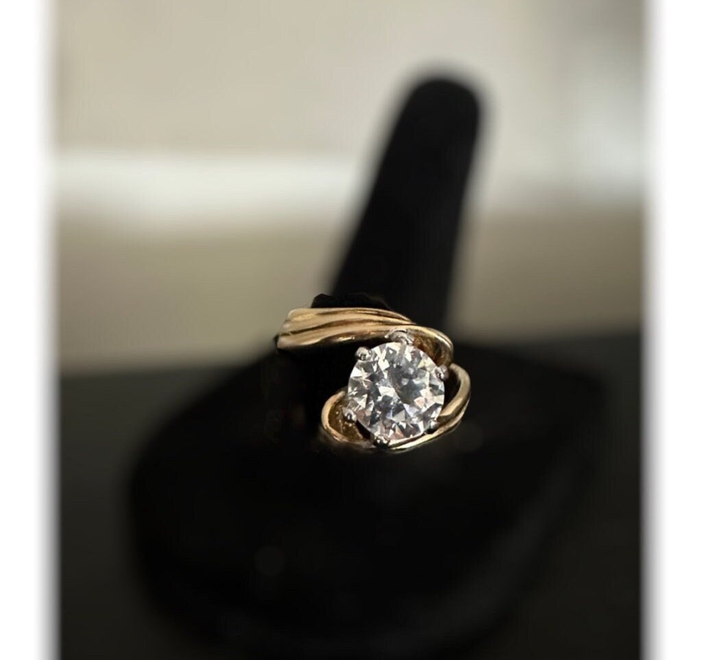 Vintage Gold Engagement Ring 18k Gold With Large Center Etsy