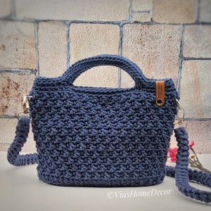 Lederboden-Häkeltasche/Gehäkelte Tasche mit Lederboden/Häkeltasche/Umhängetasche gehäkelt/Crossbodybag/Henkeltasche
