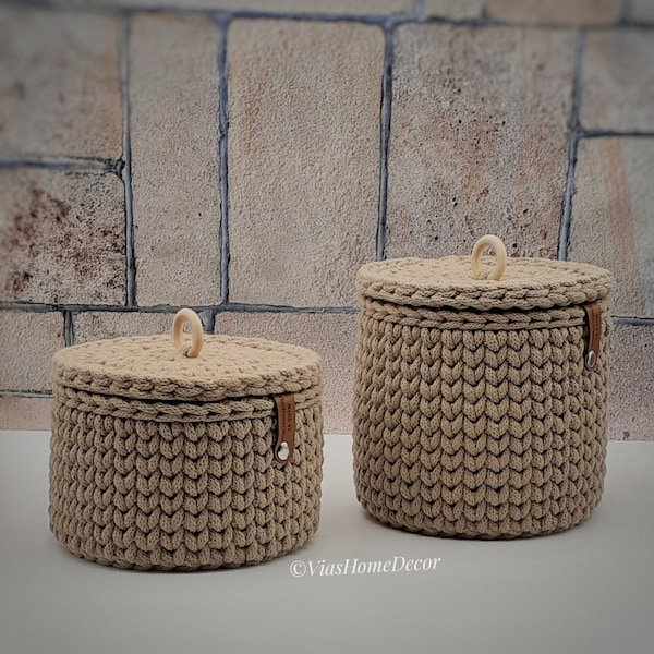 Crochet basket with lid storage basket/crochet basket/utensil/gift basket/crochet basket/bathroom basket/toilet paper storage