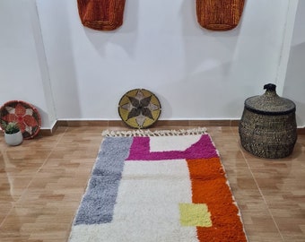 Wunderschöner Beni-Ouirian-Teppich, handgefertigter marokkanischer Teppich, Wohnzimmerteppich, handgefertigter Wollteppich, Azilal-Berberteppich, Tis-Teppich