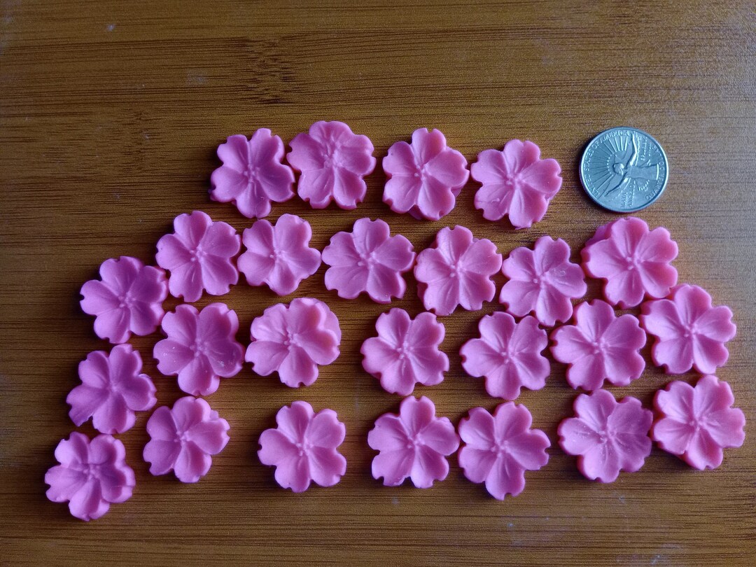 24 Edible Fondant Cupcake Topper Flowers Multiple Colors Etsy