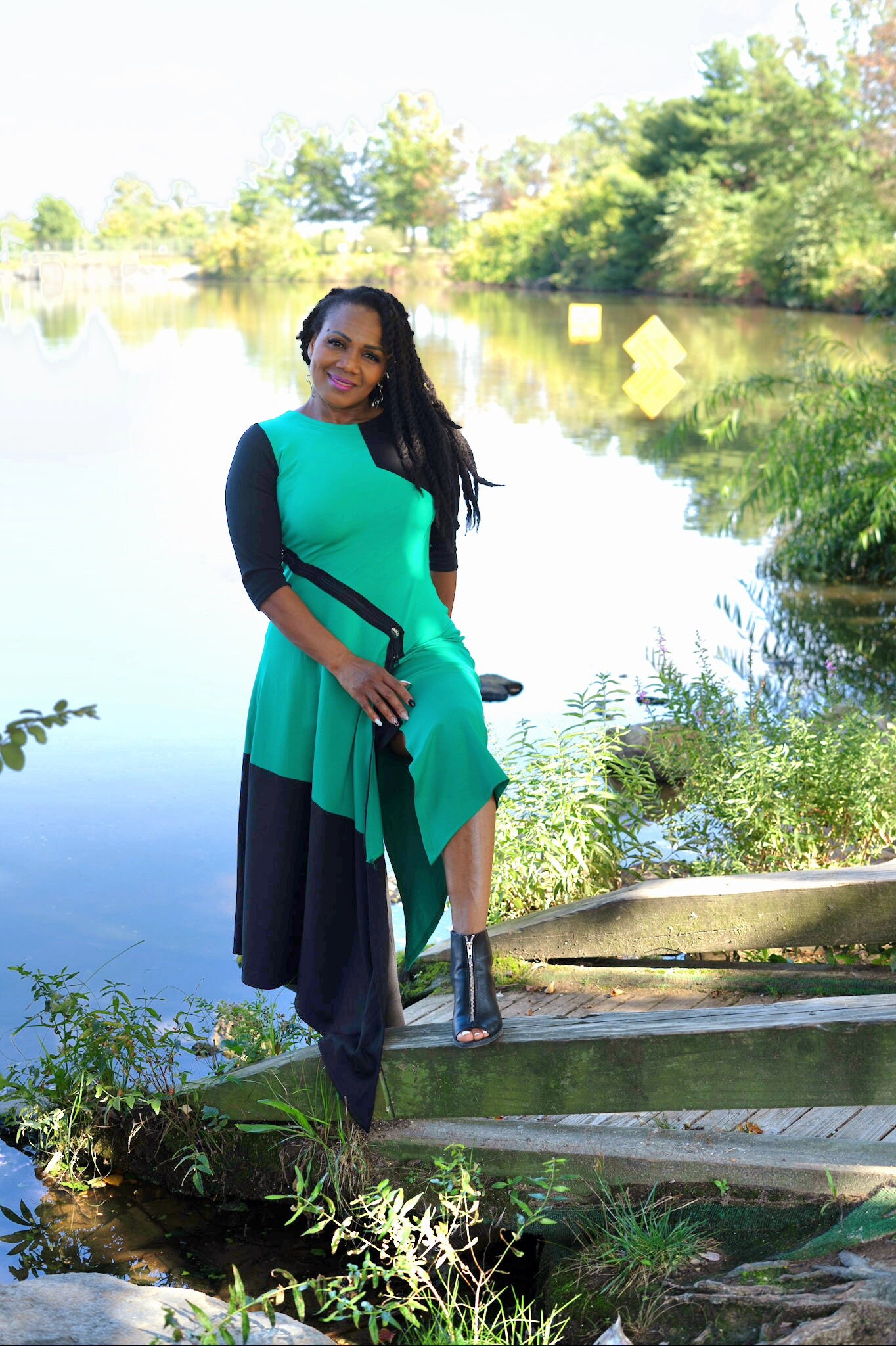 Color Blocked Convertible Green and Black Dress