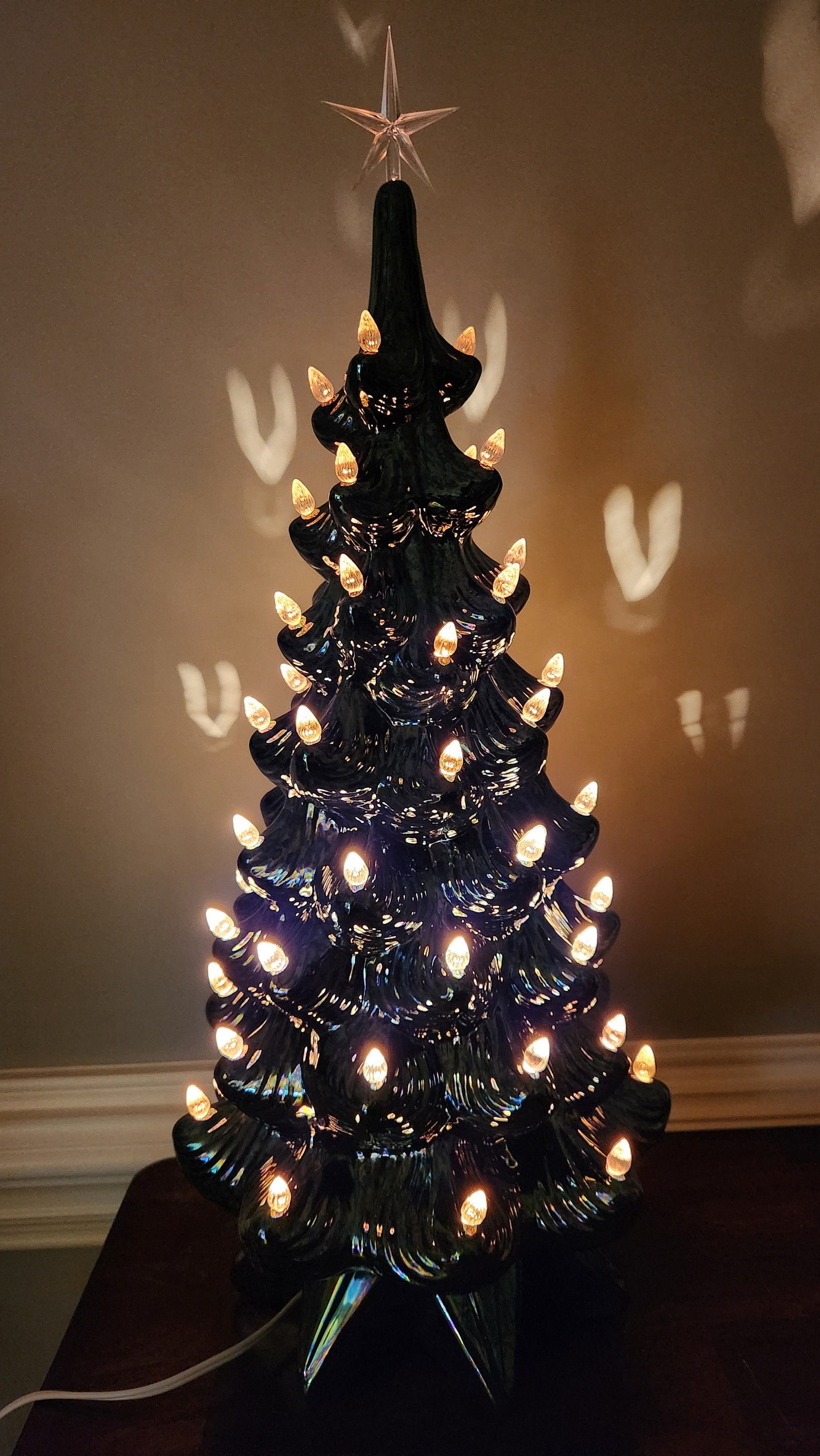 Peace Tree A803965 - Minnesota Pine Unique Tree | Vickerman