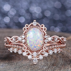 Vintage Oval Opal Verlobungsring Einzigartiges Blatt Design Rose Gold Cluster Moissanite Ring Frauen Braut Stapelringe Jahrestagsgeschenk