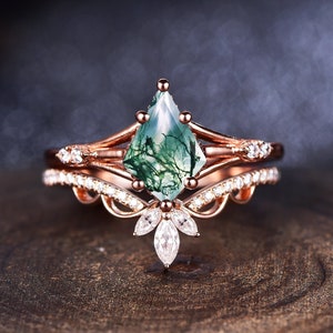 Vintage kite cut green moss agate engagement ring set 14k rose gold marquise cut moissanite ring for women unique bridal wedding ring set