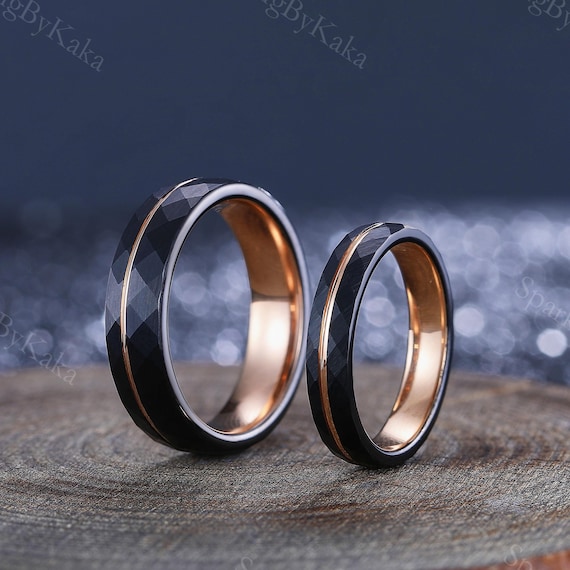 Juego de anillos de pareja martillados en oro rosa y negro, regalo