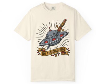 No Trespassing UFO Dagger T-Shirt | Retro Tattoo Space Tee | UFO Art Gift
