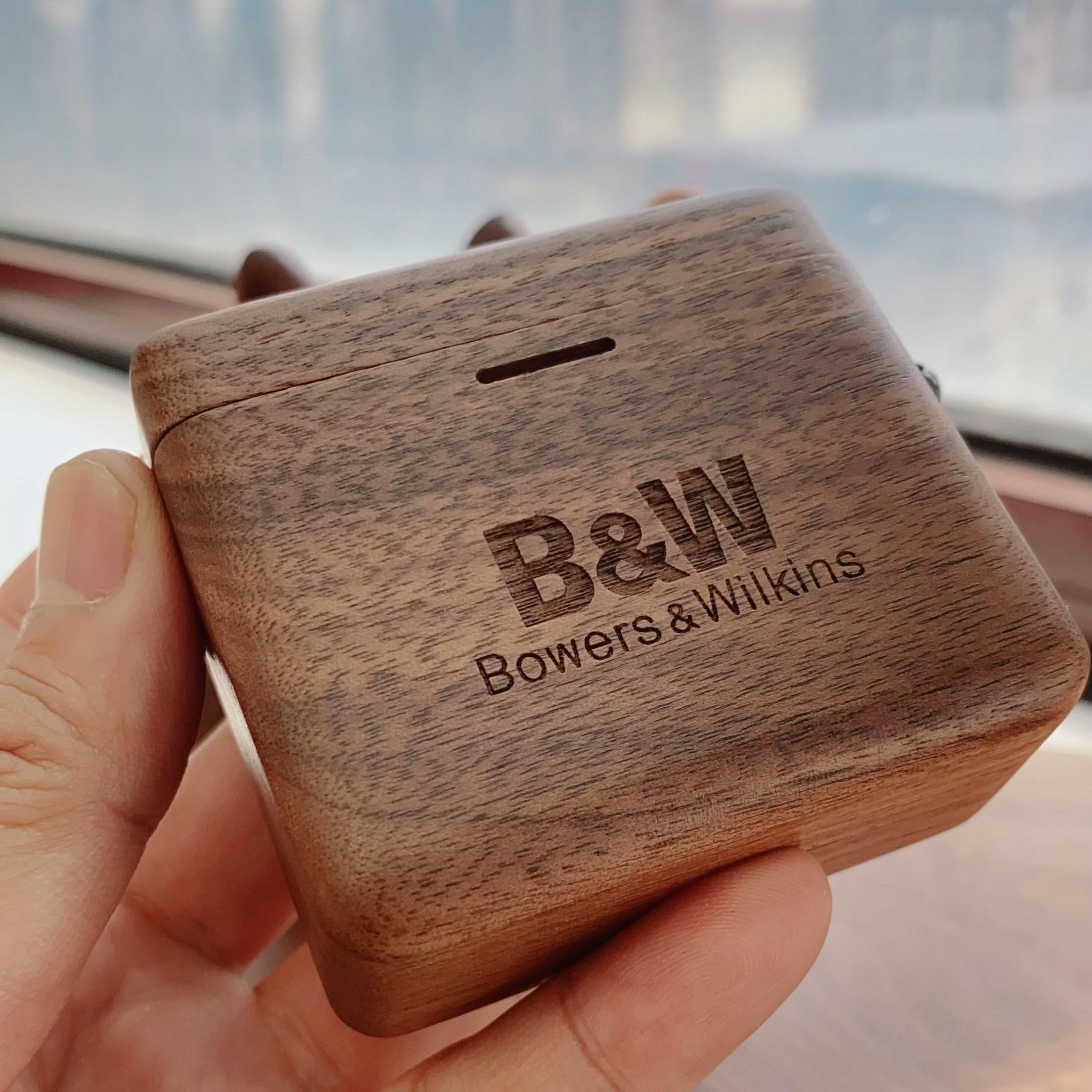 Custom Bowers & Wilkins Wood Headphone Case for Pi5/pi5s2/pi7
