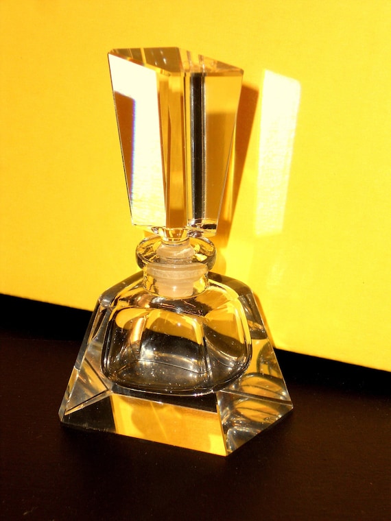 1930's Art Deco  CRYSTAL PERFUME BOTTLE - Mint Co… - image 1