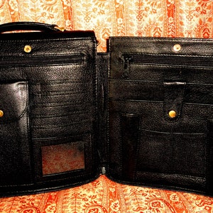 BOLSO/CARTERA/PORTAPASAPORTE - Cuero negro con asa y correa extraíble - En perfecto estado, nunca usado
