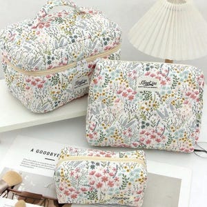 Floral Quilted Toiletry Bag | Handmade Makeup Bag | Cotton Travel Pouch | Zipper Cosmetic Organizer | Gift for Her | Wash Bag