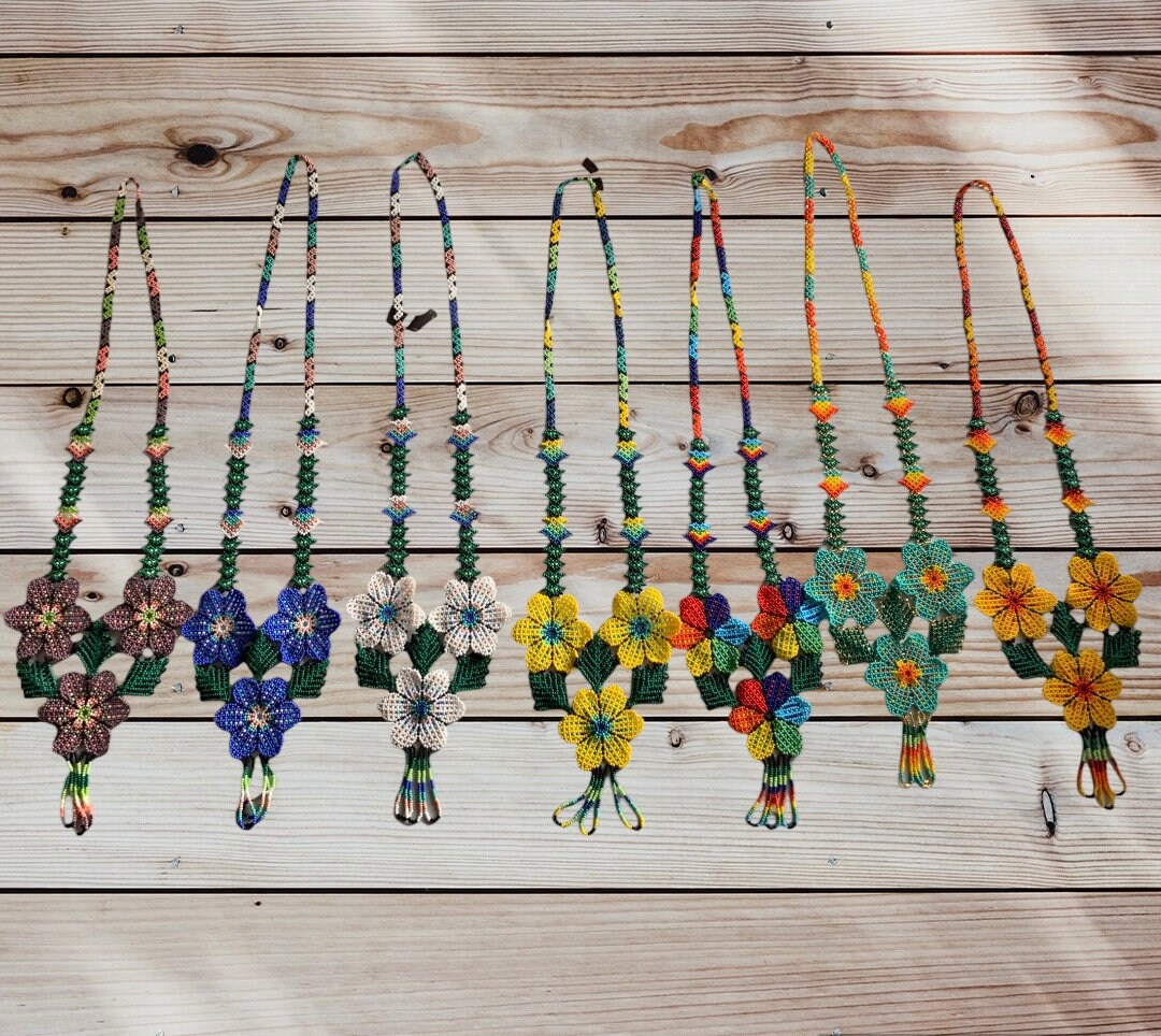 Mexican beaded necklace/chaquira necklace/artesanal collar/Huichol necklace collar/Native indigenous necklace