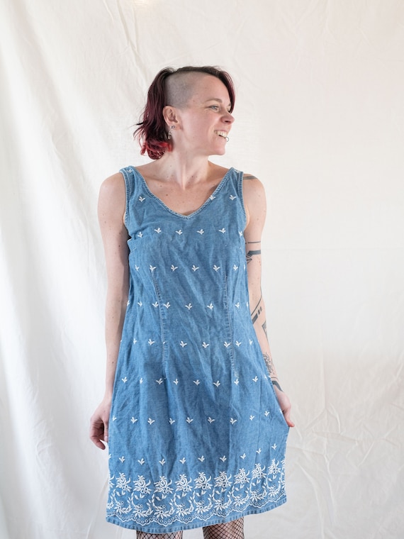 ICE Embroidered denim dress | 90s y2k | Vintage li