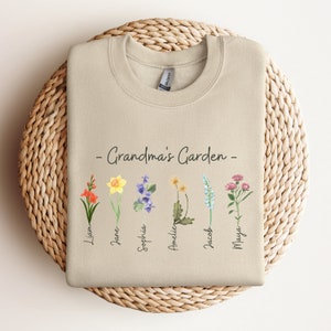 Oma&#39;s tuin trui aangepaste geboorte maand bloemenshirt Mama&#39;s tuin trui geboorte bloem shirt met namen Moederdag cadeau voor oma