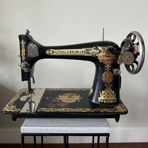 1908 Singer 27-4 Sphinx Treadle Sewing Machine INV15110