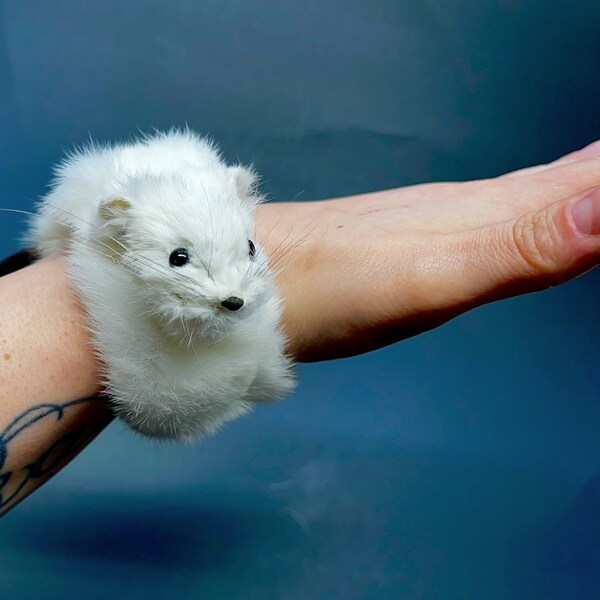 Ermine slapping bracelet, Weasel slapping bracelet, unique slapping bracelet, unique gift idea, ermine fur, real alaska ermine gift-real fur