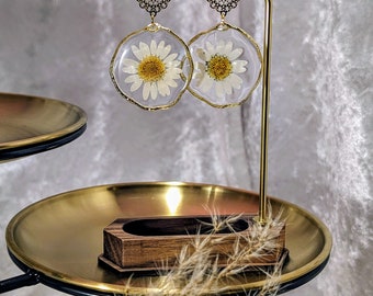 Federleichte Ohrringe aus echten Magariten*Blütenschmuck*Floral*Boho*Brautschmuck*Unikat*Gold*unique*außergewöhnlich*Gänseblümchen