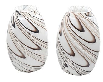 Paralumi in vetro artistico Chocolate Drizzle: Westinghouse Swirls, set da due