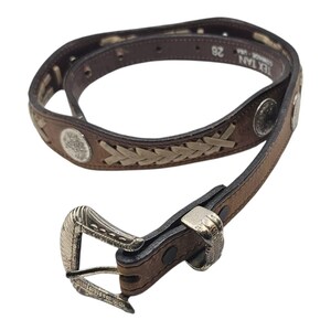 Braided Brown Leather Belt with Decorative Silver-Tone Conchos Vtg Braided Cognac Brown Leather Belt Silver Diamond Etched  main image 4