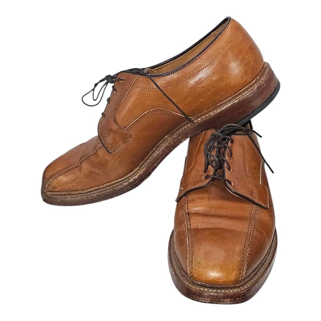 Allen Edmonds Hillcrest Derby Dress Shoes Walnut Leather  display picture 1