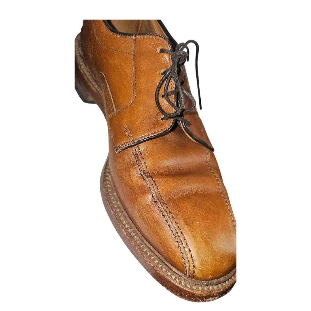 Allen Edmonds Hillcrest Derby Dress Shoes Walnut Leather  display picture 1
