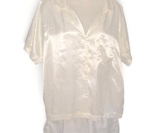 Victoria's Secret Gold Crown Label Ivory Satin PJs Short Sleeve & Shorts Size L