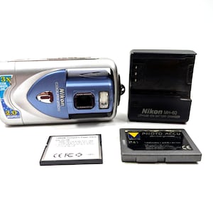 Nikon Coolpix 2500 - Etsy
