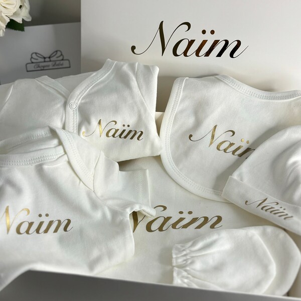 Coffet 7 pièces, kit de naissance avec tenue complète, bavoir et couverture personnalisés, ensemble en coton, cadeau bébé original & unique