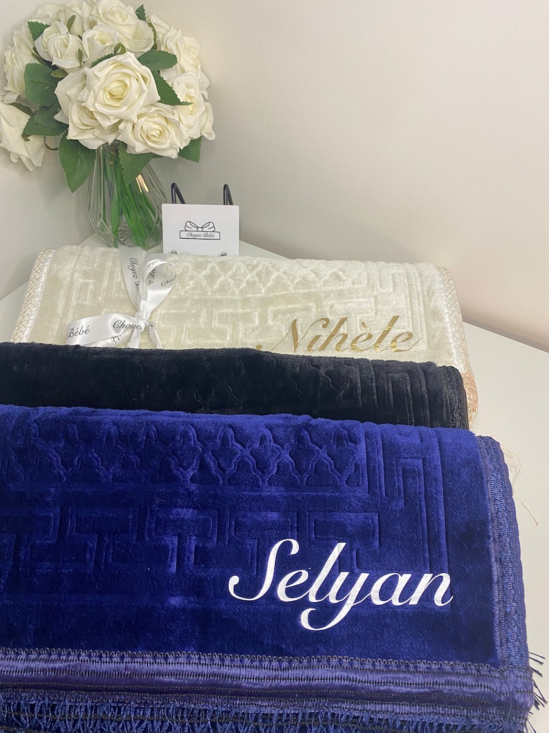 Coffre tapis de prière personnalisé pour enfant emballé épais et doux en velours cadeau aïd/Eïd pour petits musulmanes unique et utile image 3