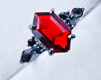 Unique Hexagon Garnet Engagement Ring for Women | Vintage 6x10 Black Onyx Ring | Solid Gold Rhodium Wedding Ring Handmade Anniversary Gift