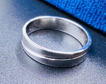 Minimalist Sterling Silver Men's Ring: Custom Engraved Promise Wedding Band