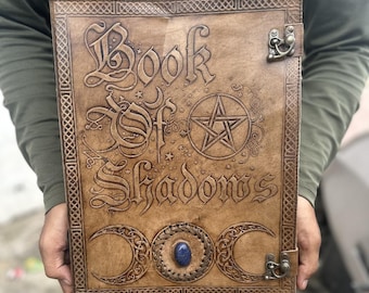 Libro de las Sombras, Grimorio de Cuero, Diario de Cuero, Libro Mágico, Diario Celta Morrigan, Libro de Cuero, Cuaderno de Viaje, Regalo de Navidad