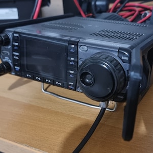 Icom IC 7000 Side bars