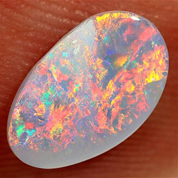 Cabochon Opale foncé 0,75 CT Lightning Ridge Opale N7 - Pierre de collection ou bijoux multi couleur