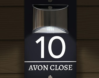 Custom Signs Solar Illuminated Modern Anthracite House Number Sign 24cm x 14.5cm Horizontal Line Middle Design