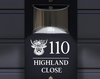 Custom Signs Solar Illuminated Modern Anthracite House Number Sign 24cm x 14.5cm Highland Cow Design