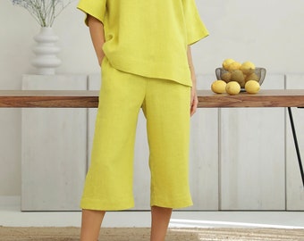 Pantalon court en lin pour femme avec taille élastique et poches, pantacourt minimaliste d'été / citron