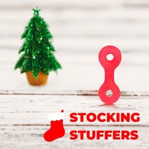Stocking Stuffers Christmas Canadian Cart Coin Keys Quarter, Loonie, Walmart cart keys, Canadian superstores, unlock cart coins supermalls