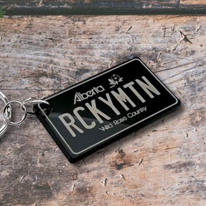 Canada Alberta Vehicle License Plate Keychains, Customizable Personalized Engraved Acrylic Keychain Souvenirs Gift for Him Customised Gifts