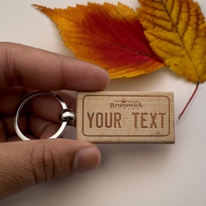 Mini porte-clés de plaque d'immatriculation du Nouveau-Brunswick, Porte-clés en bois, Gravure au laser, Cadeau de porte-clés de plaque d'immatriculation canadienne