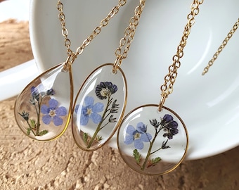 Forget-me-not necklace. Forget-me-nots pendants. Real flower. Resin jewelry. Best friend gift. Nature lover gift. Reminder.