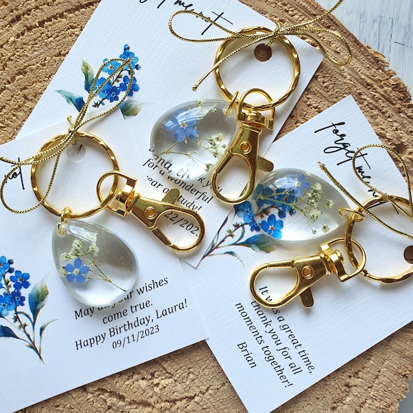 Forget Me Not and Baby's Breath Keychain. Thank you gift. Long distance gifts. Graduation gift. Thinking of you. Birthday gift.