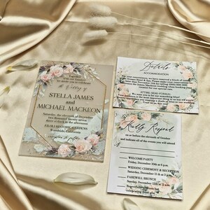 Huwelijksuitnodiging van mat acryl – elegante bloemenhuwelijksuitnodiging – aangepaste kaart met RSVP en details – gratis envelop