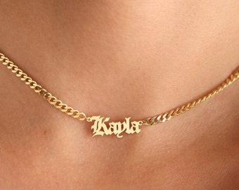 Collar con nombre gótico personalizado: joyería de cadena personalizada