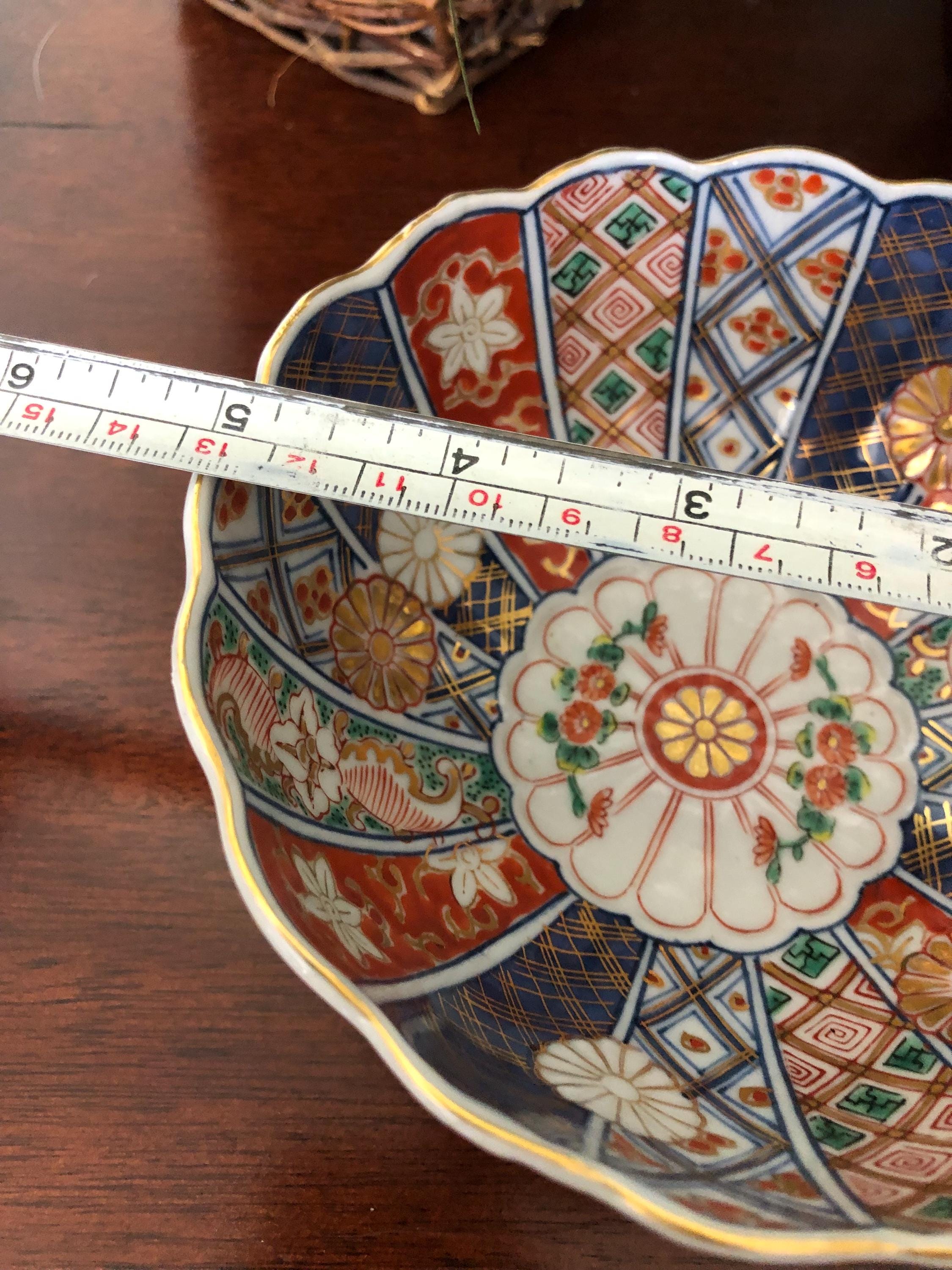 Rare Scalloped Edge Hand Painted Gold Accent Floral Japanese