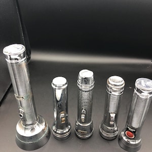 5 vintage Flashlights (AX)